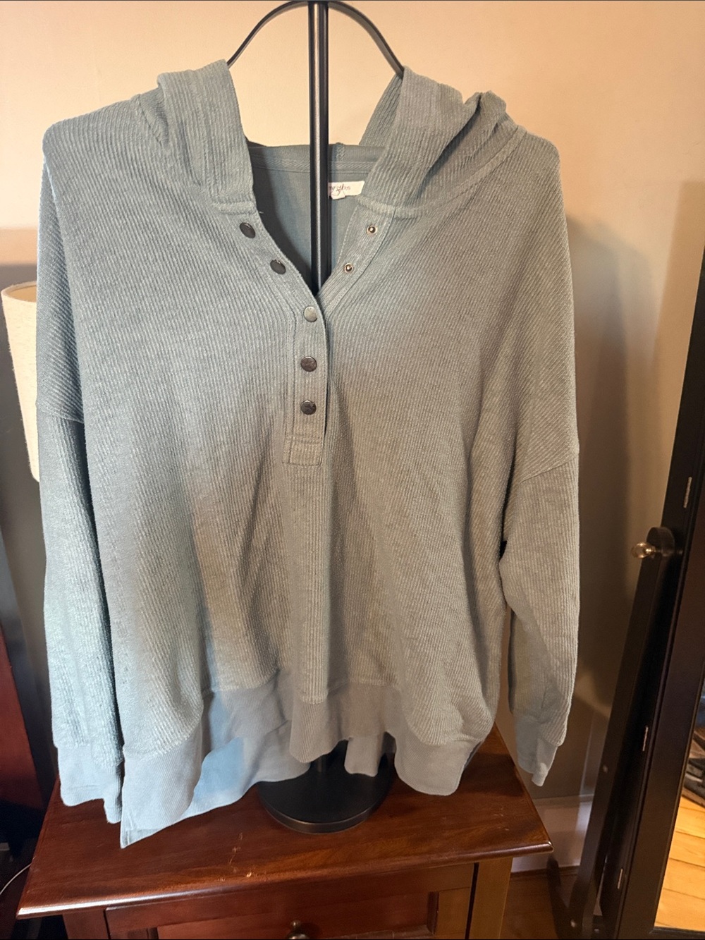 Women’s Lightweight Hooded Henley Pullover - sage green